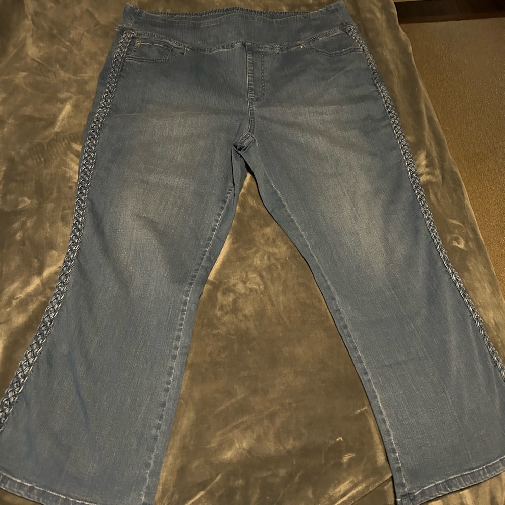 Women's Blue crop Jeans